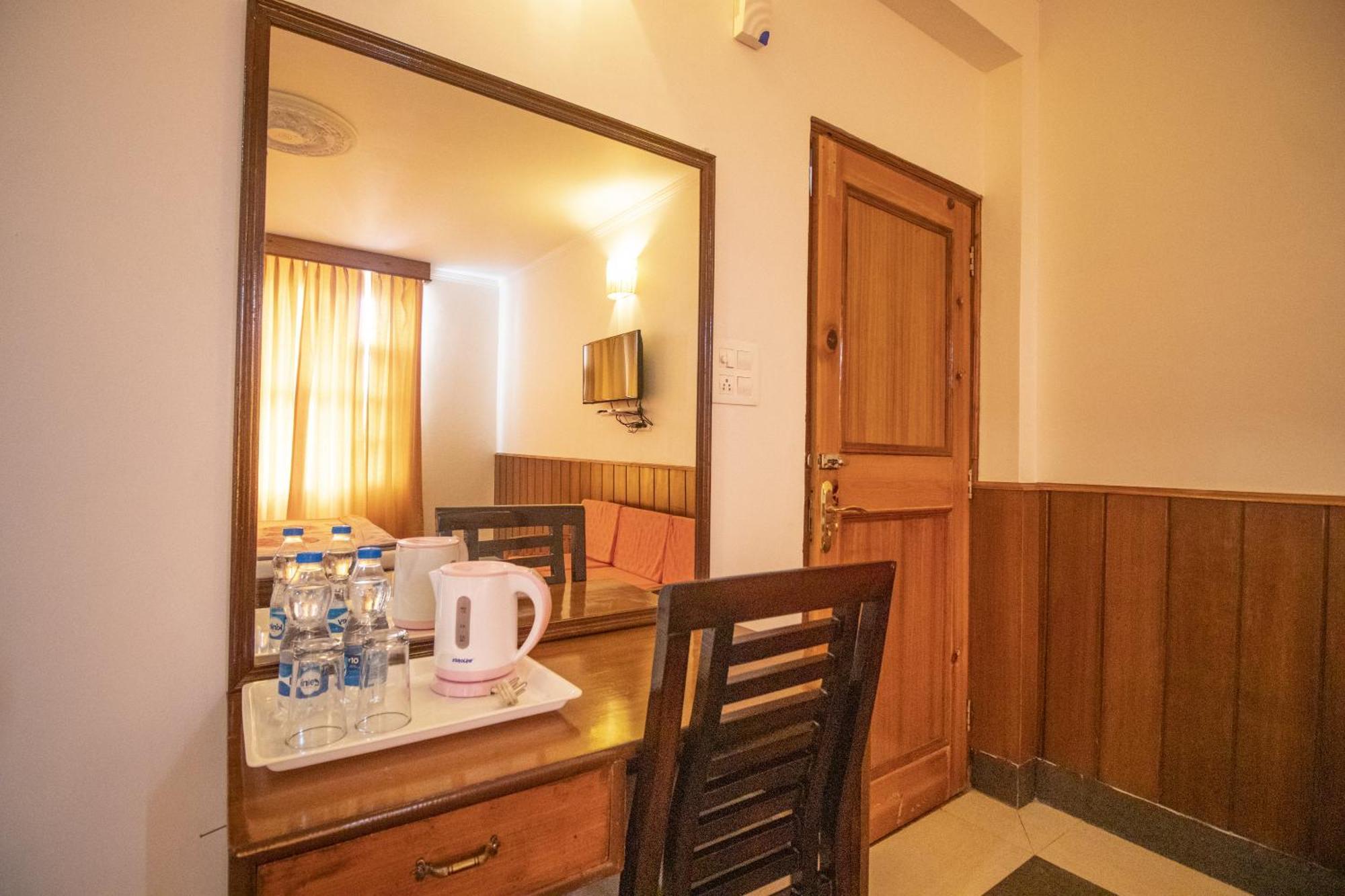 Wow Stayz2 Hotel The Lodge Dharamshala Exterior foto