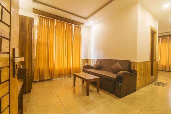 Wow Stayz2 Hotel The Lodge Dharamshala Exterior foto